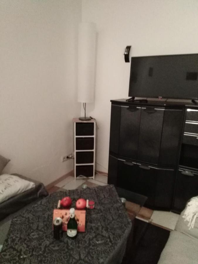 Studiowohnung, Neu Renoviert, Zentrale Lage Saarlouis Luaran gambar
