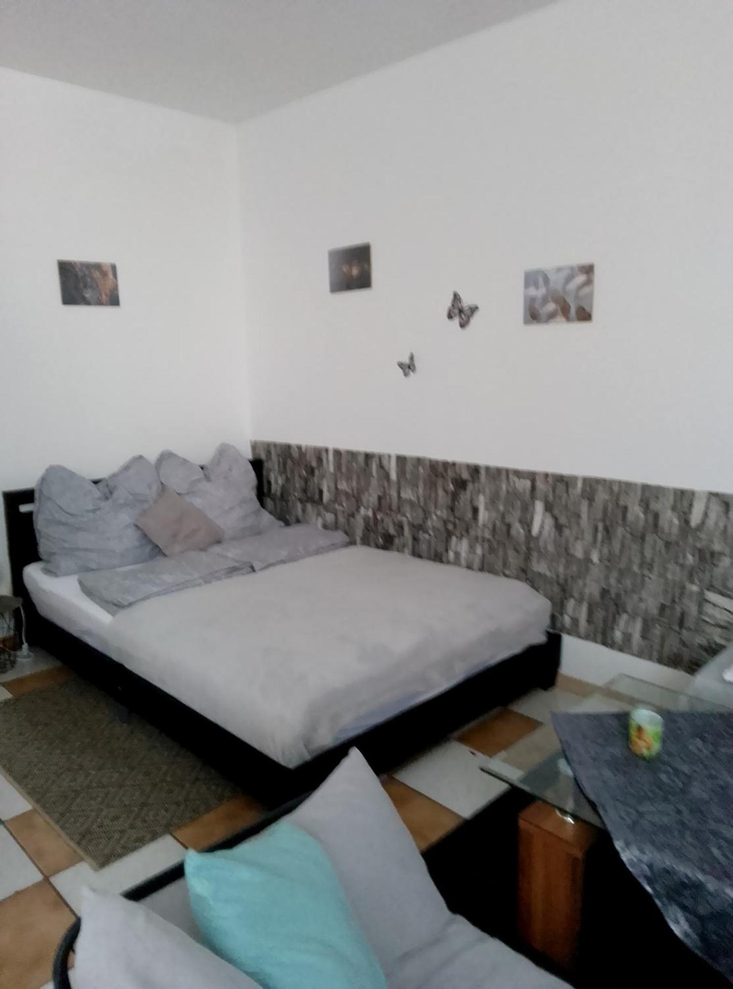Studiowohnung, Neu Renoviert, Zentrale Lage Saarlouis Luaran gambar